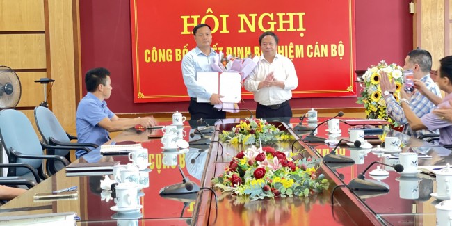 Lễ công bố quyết định bổ nhiệm chức vụ Phó viện trưởng đối với TS. Nguyễn Văn Chinh