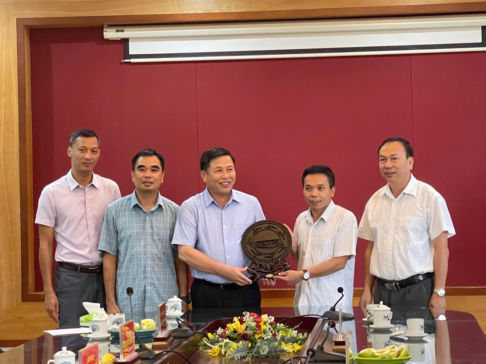 PCT_UBND_tinh_Phu_Tho_tham_NOMAFSI_6